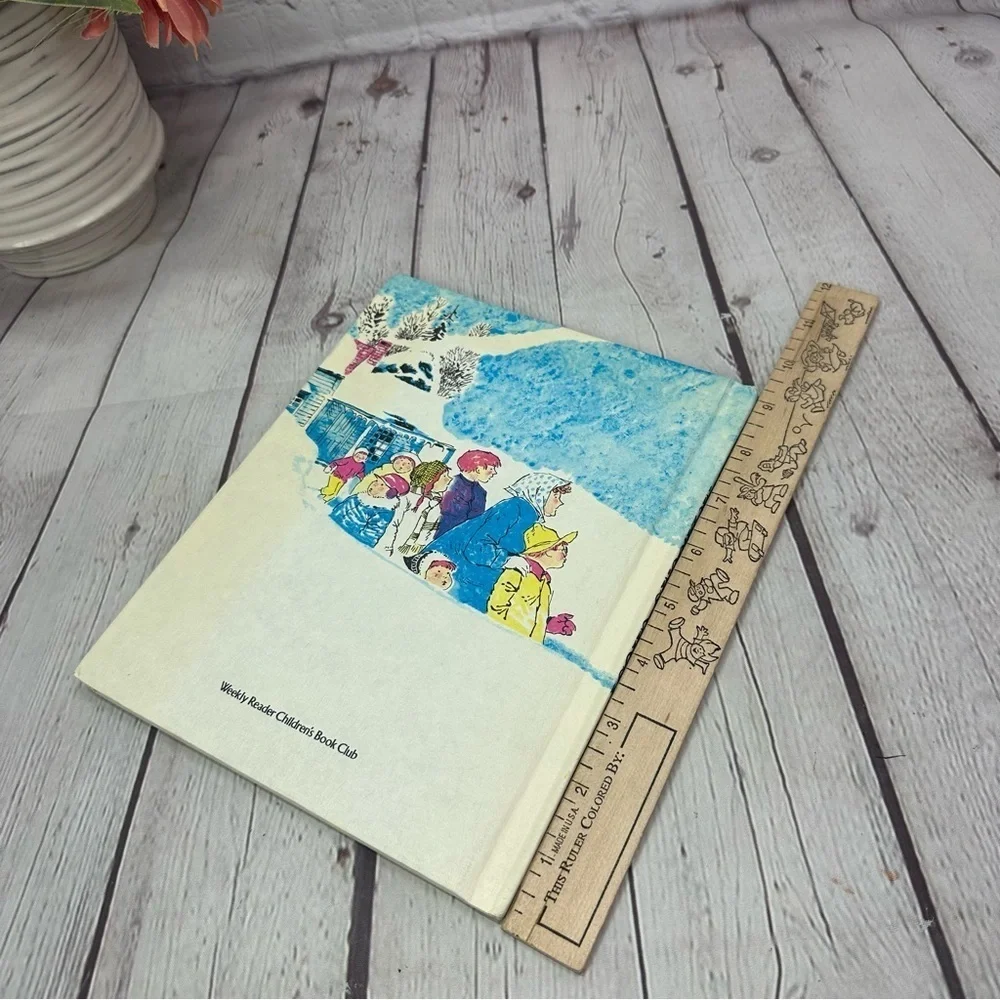 vintage 1971 McBroom's Ghost Illustrated hard back Book by sid fleischman